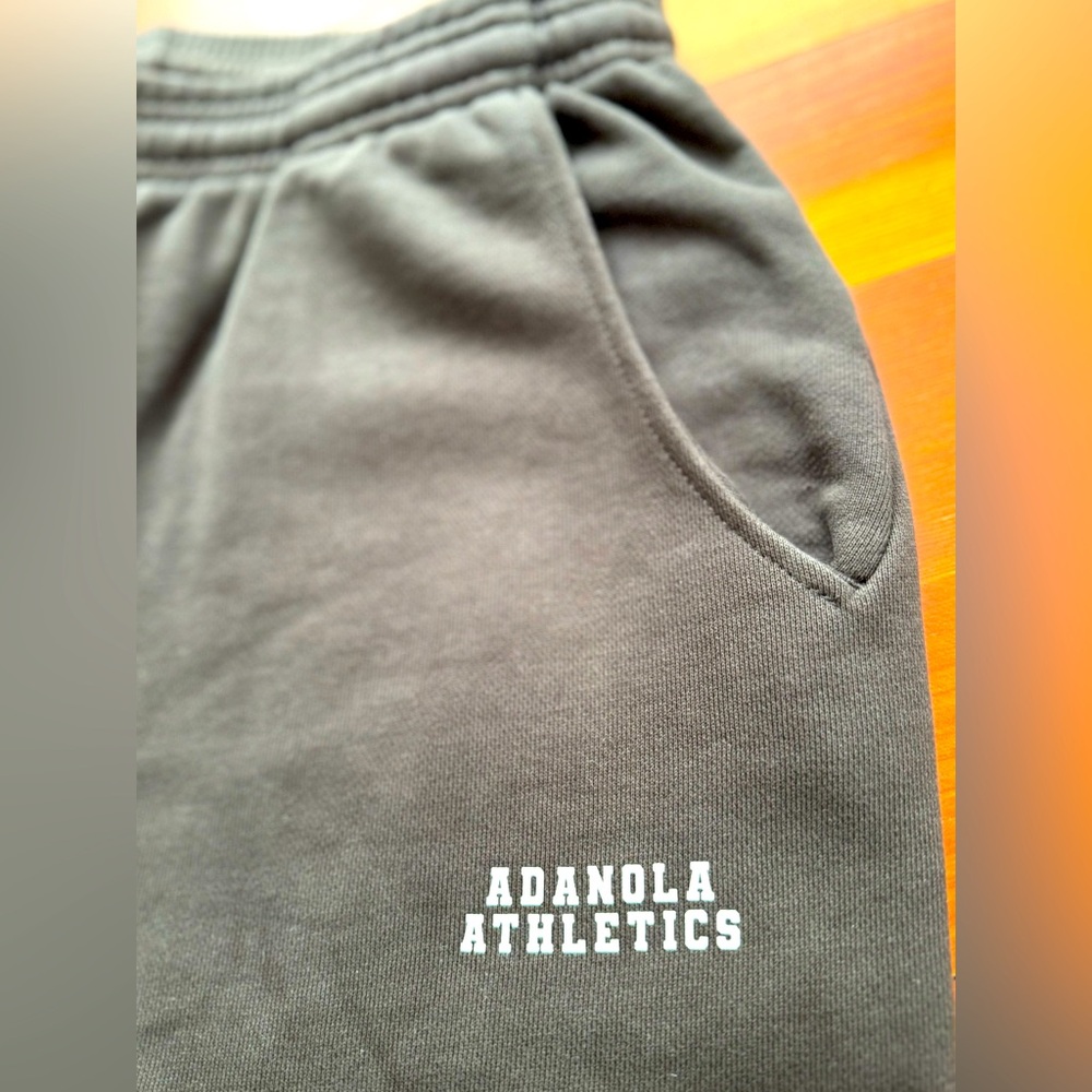 Adanola Joggers / Sweatpants in Dark Brown - Size S - L